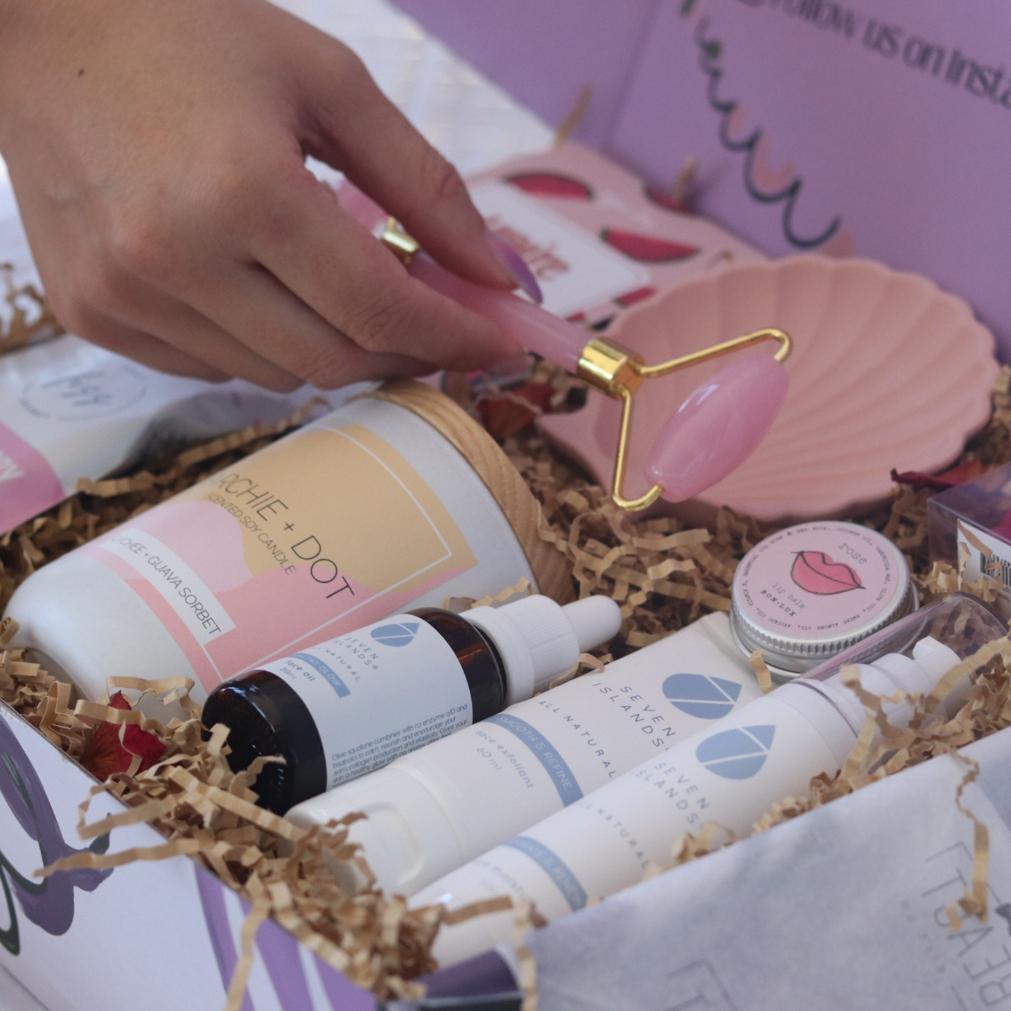 rose quarts face roller for massage