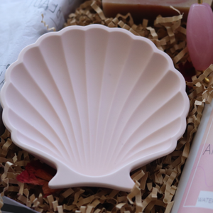 pink clam shaped shell for trinkets or mixing face masks