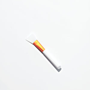 silicone face mask applicator in white